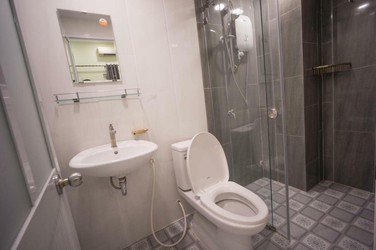 Language Exchange Hostel 2 Хошимин Екстериор снимка